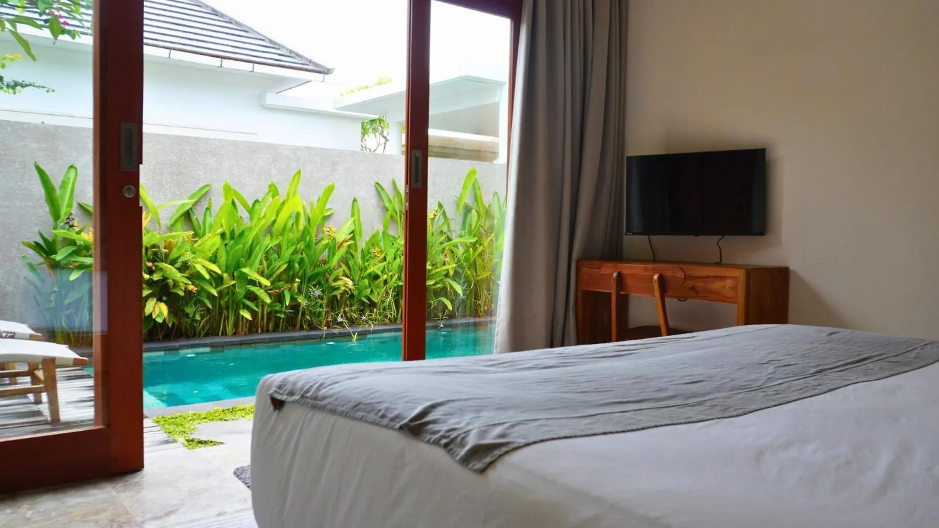 Anara Ubud 0*,